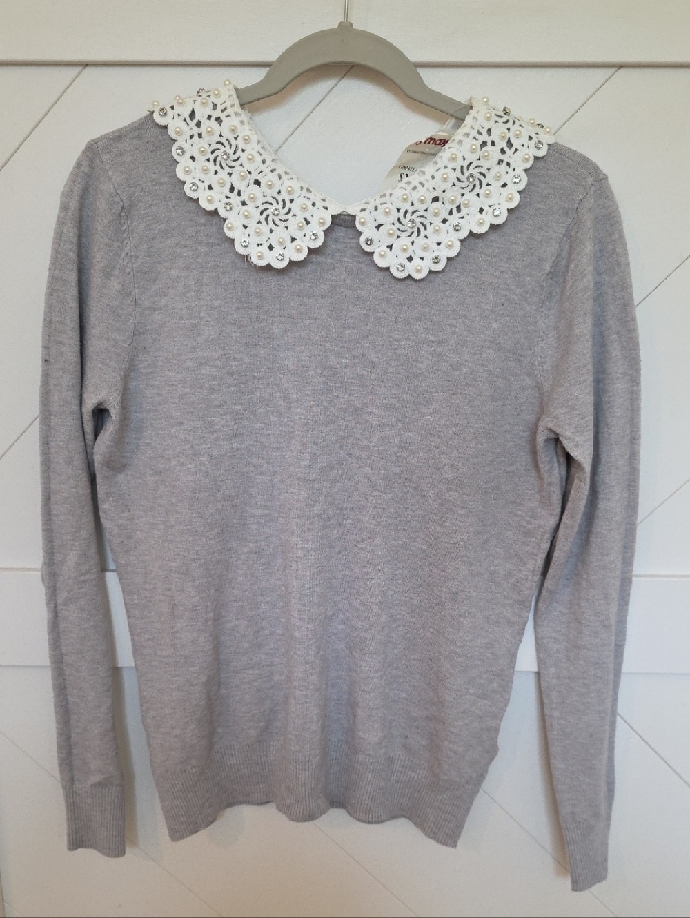 Sioni Gray Sweater with White Embellished Peter Pan Collar